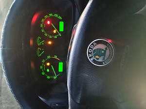 Skoda Octavia Tour  - imagine 4