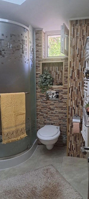 Apartament 2 camere, decomandat, ultracentral, boxă 9 mp, garaj în spatele blocului - imagine 5