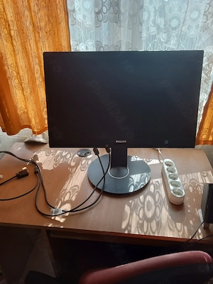 Monitor 22 Inch Philips Full HD IPS
