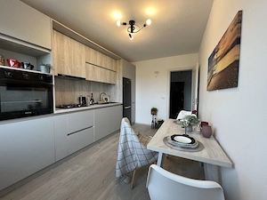 Proprietar, bloc nou, mobilat si utilat - imagine 2