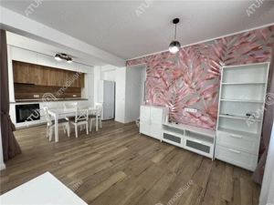 Apartament cu 3 camere 2 bai 2 locuri de parcare zona Semaforului
