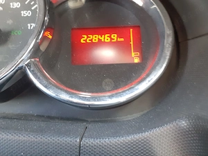 Dacia Duster 2015 - diesel -bine întreținută -228.469 km -7.200   negociabil! - imagine 5