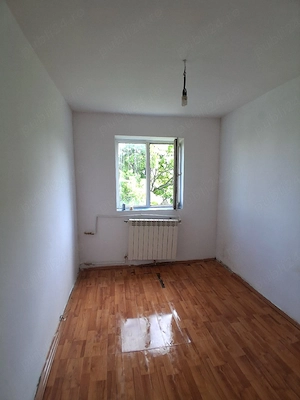 proprietar vănd garsonieră cf 3