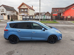 Vând autoturism marca Renault Grand Scenic 3 din 2010 - imagine 3