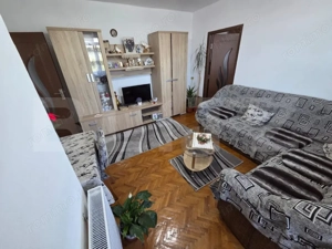 Apartament de vânzare 2 camere, 38 mp - Simleul Silvaniei - imagine 2