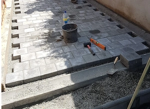 Angajam Specialist Montaj Pavaje (Șef de Echipă)