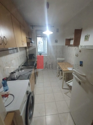 Vânzare apartament 3 camere Bd. Obregia - Pța Străduinței