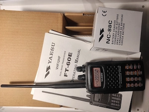 Yaesu FT60 Statie RxTx