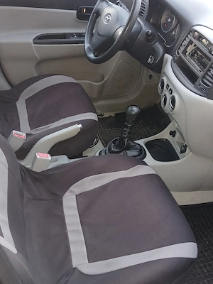 Vând Hyundai Accent 73000 Km  - imagine 8