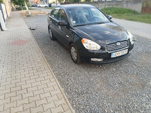 Vând Hyundai Accent 73000 Km  - imagine 2