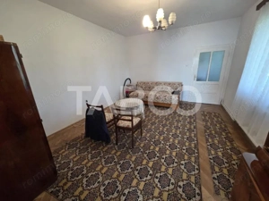 Casa de vanzare zona Negoiu 4 camere 208 mp utili si curte 550 mp - imagine 7