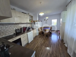 Casa de vanzare zona Negoiu 4 camere 208 mp utili si curte 550 mp - imagine 10