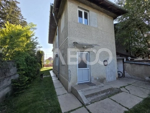 Casa de vanzare zona Negoiu 4 camere 208 mp utili si curte 550 mp - imagine 3