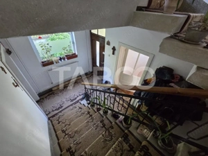 Casa de vanzare zona Negoiu 4 camere 208 mp utili si curte 550 mp - imagine 14