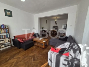 Casa de vanzare zona Negoiu 4 camere 208 mp utili si curte 550 mp - imagine 5