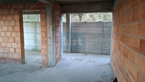 Casa cu garaj, zona Planoare - imagine 16
