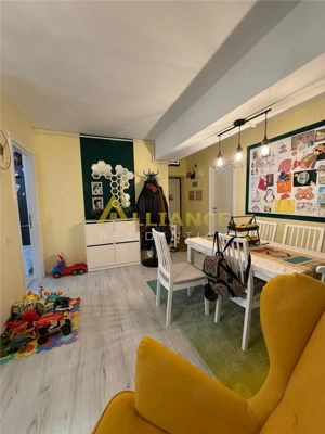 Apartament 3 camere I 2 bai