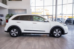 Kia Niro HYBRID 16 - imagine 5