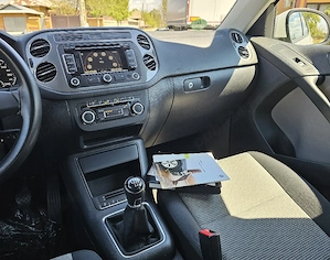 VW Tiguan 1.4TSI 4Motion Navigatie DubluClima SenzoriParcare Bluethoot CamerăMarșarier Euro5  - imagine 8