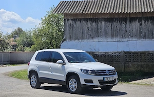 VW Tiguan 1.4TSI 4Motion Navigatie DubluClima SenzoriParcare Bluethoot CamerăMarșarier Euro5 