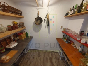 Casa individuala pe parter, cu pod foarte inalt amenajat. - imagine 10