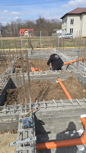 Angajez instalatori si ajutor instalator - imagine 3