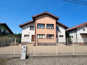 Duplex P+1 Toate utilitatile / Asfalt / 165.000 E - Comision 0