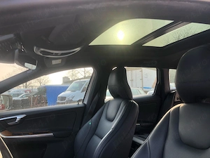 Vand Volvo XC60 D5 AWD an 2017 - imagine 3