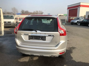 Vand Volvo XC60 D5 AWD an 2017 - imagine 5