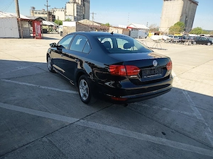 Volkswagen Jetta benzina  - imagine 3