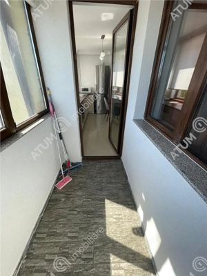Apartament 2 camere balcon loc parcare subteran zona Terezian Sibiu - imagine 10