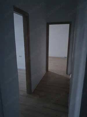 Apartament 3 camere la curte - imagine 5
