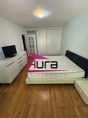 Inchiriez Apartament 3 camere zona Str.Babadag - imagine 16