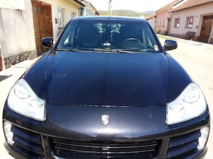Porsche chaeen 