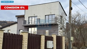 Casa superfinisata la cheie, garaj, zona linistita