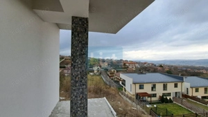 Vila superba, 5 cam, D+P+E, garaj, panorama frumoasa! - imagine 4