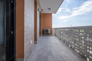 Apartament 2 camere-Future Residence-Zona Torontal-Vedere spre curte Piscina - imagine 11