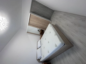 Închiriez apartament cu 2 camere - imagine 2