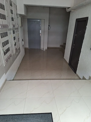 Închiriez apartament cu 2 camere - imagine 4