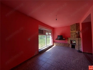 Casa spatioasa cu teren mare, pe colt, in Periam - imagine 9