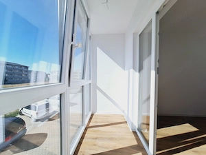 Aproape de Hotel IQ. Etajul 1. Model cu 2 balcoane. - imagine 6