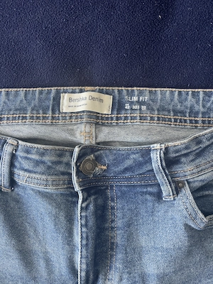 Blugi Bershka, 42, barbati, albastru, conditie excelenta - imagine 2
