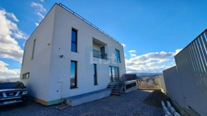 Casa remarcabila, 297 mpu, terasa pe acoperis, garaj, panorama - imagine 6