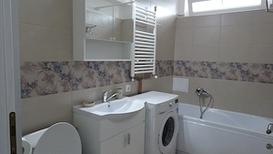 Inchiriez apartament 2 camere in Deva, zona ultracentrala, pe Bld. 1 Decembrie, etaj 2,  - imagine 9