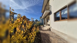 Casa superba la cheie, strada privata, central Dezmir. - imagine 6