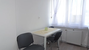 Inchiriez apartament 2 camere in Deva, zona ultracentrala, pe Bld. 1 Decembrie, etaj 2,  - imagine 2