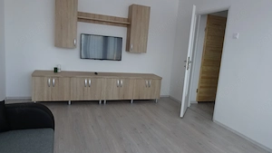Inchiriez apartament 2 camere in Deva, zona ultracentrala, pe Bld. 1 Decembrie, etaj 2,  - imagine 13