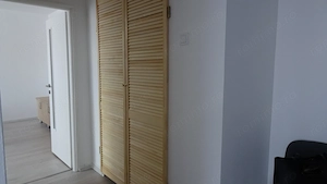 Inchiriez apartament 2 camere in Deva, zona ultracentrala, pe Bld. 1 Decembrie, etaj 2,  - imagine 6