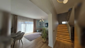 Casa superba la cheie, strada privata, central Dezmir. - imagine 20