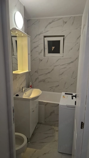 Închiriez apartament cu 2 camere - imagine 4